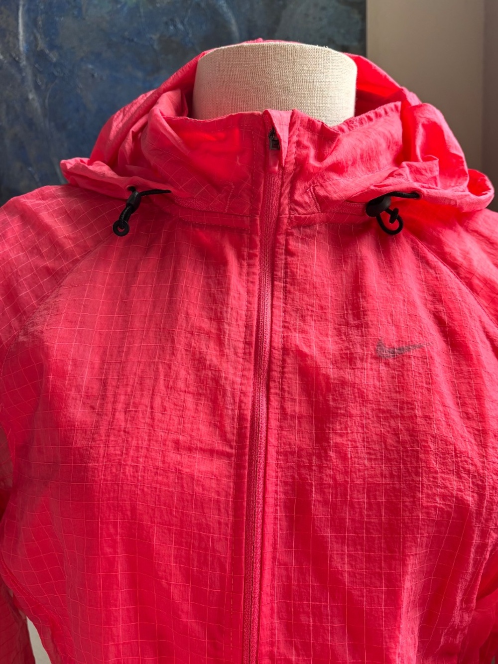 Nike Running Division Sheer Jacket and Shorts - Picture 3 of 6